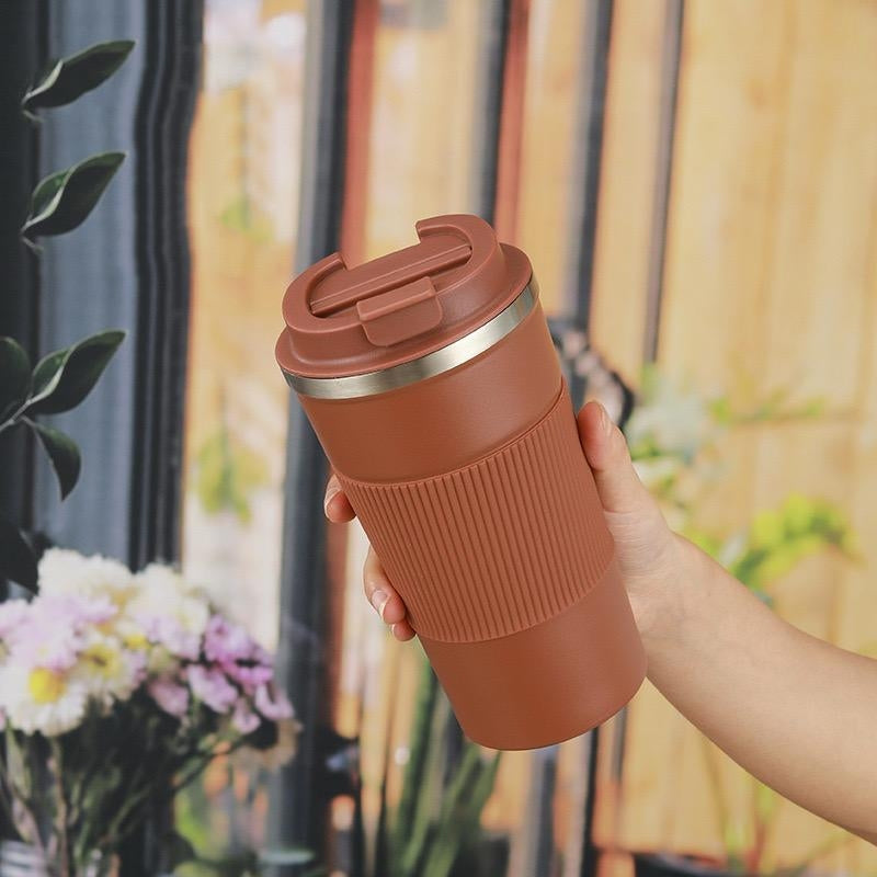 Emari 18 oz Thermal Mug